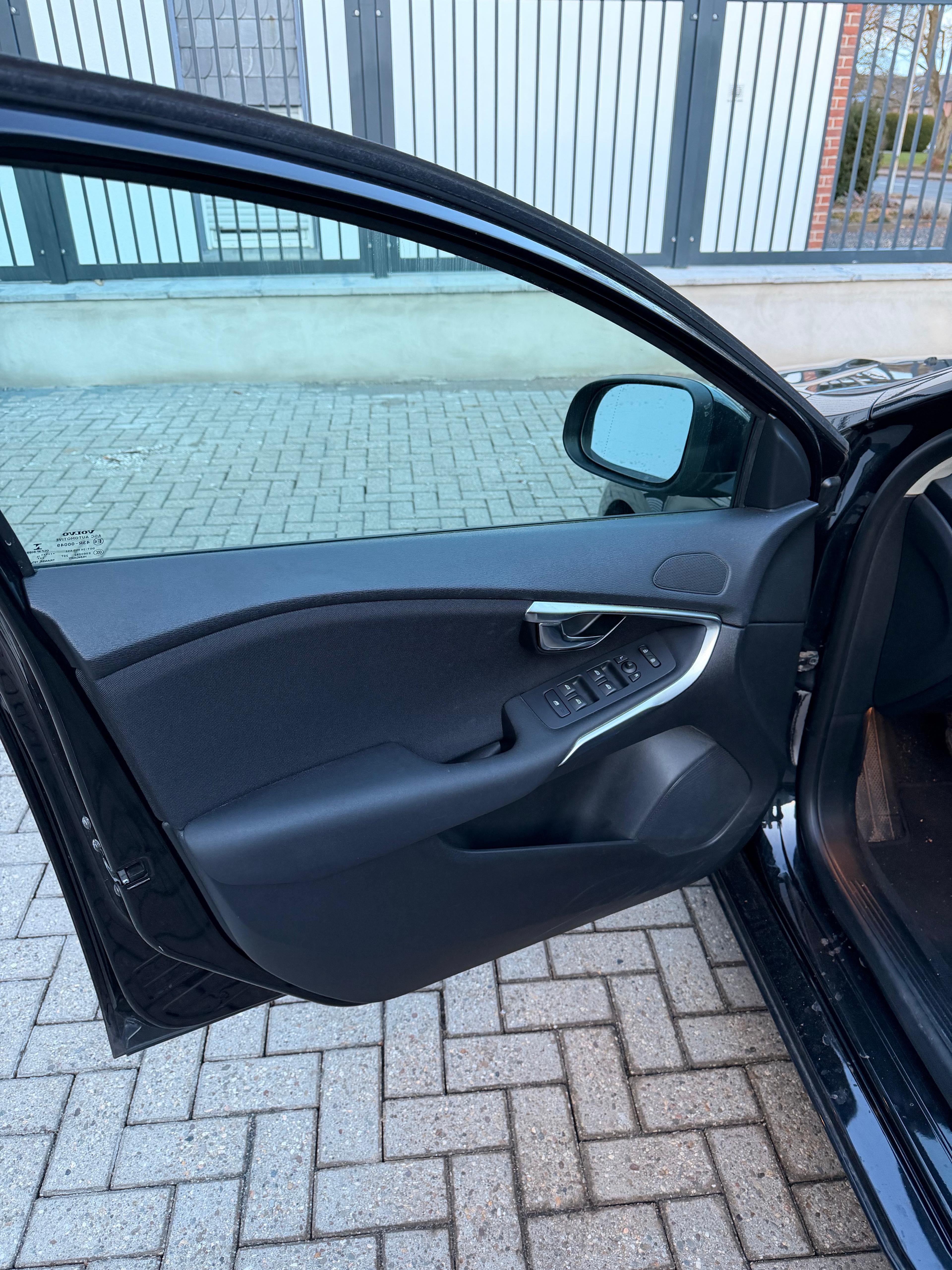 Volvo V40 T2 1.6 Liter Turbo Benzin Euro 5 - 5