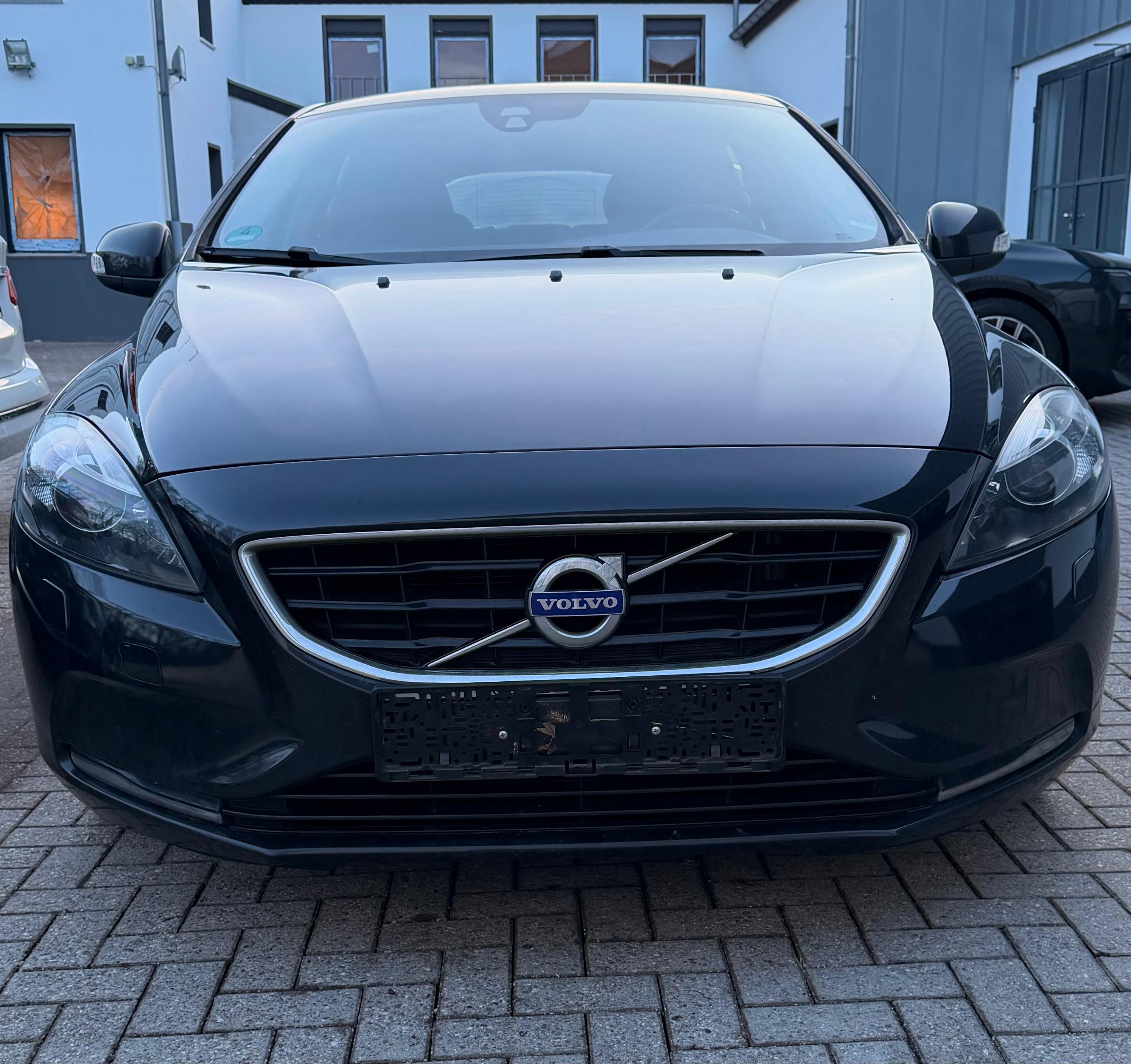 Volvo V40 T2 1.6 Liter Turbo Benzin Euro 5